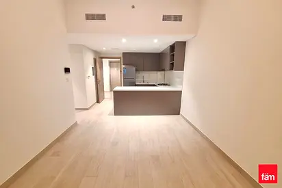 Spacious Unit | Chiller Free | Vacant