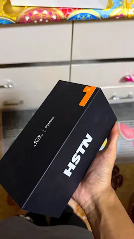 Stylish Oakley Sunglasses - Model 800203 in Black