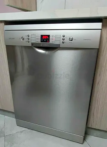 BOSCH Latest Model 3 rakes Dishwasher With Digital Clock 60x60 cm