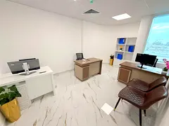 Modern Office | Bank Account Assistance | Free Amenities |