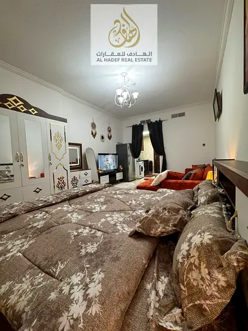 🏡 للإيجار – استوديو مفروش في أبراج الياسمين | عجمان 🏡  استوديو مفروش بالكامل متاح للإيجار في أبراج الياسمين، مناسب للأفراد والعائلات الصغيرة، مع جمي