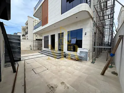 4,400 sq ft Luxury villa for sale in Al Aaliyah directly from the owner. Freehold ownership for all nationalities. The villa includes water, electrici