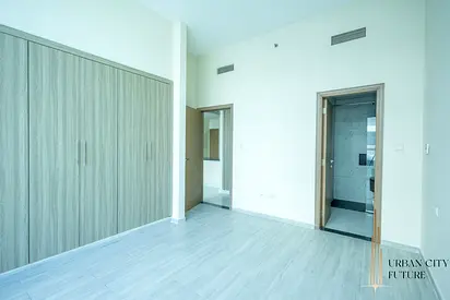 Special Offer - Well Maintained - Family Bldg - Last Unit