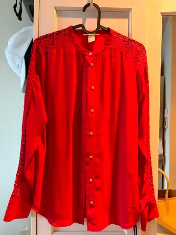HM 36# Red womens long-sleeve button-front blouse with lace yoke (never wear)