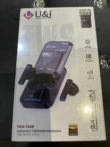 UI TWS-7020 Wireless Earbuds with Charging Case — New in Box