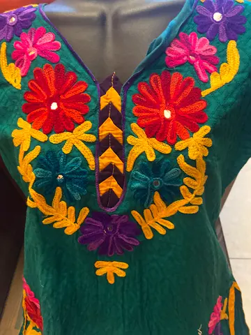 Beautiful kashmiri   with Kurt’s size 38 small size