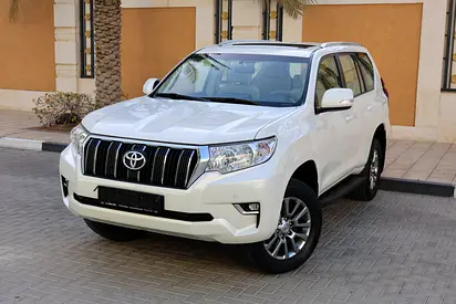 TOYOTA PRADO GXR - GCC SPECS - ORIGINAL PAINT - UNDER WARRANTY - FULL SERVICE HISTORY -
