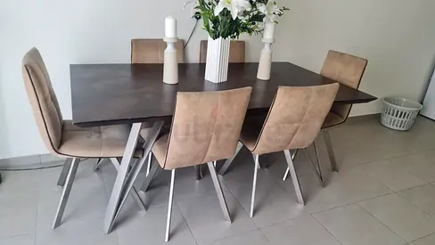 Brown Wood 6 seater table for Sale