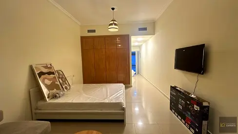 Lake Facing | Opposite DMCC Metro | Eviction Notice Served