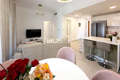 Attractive 1 BR with Balcony | Tower F