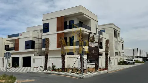 4,400 sq ft Luxury villa for sale in Al Aaliyah directly from the owner. Freehold ownership for all nationalities. The villa includes water, electrici