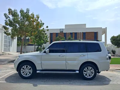 PAJERO 3.8 SUNROOF LEATHER