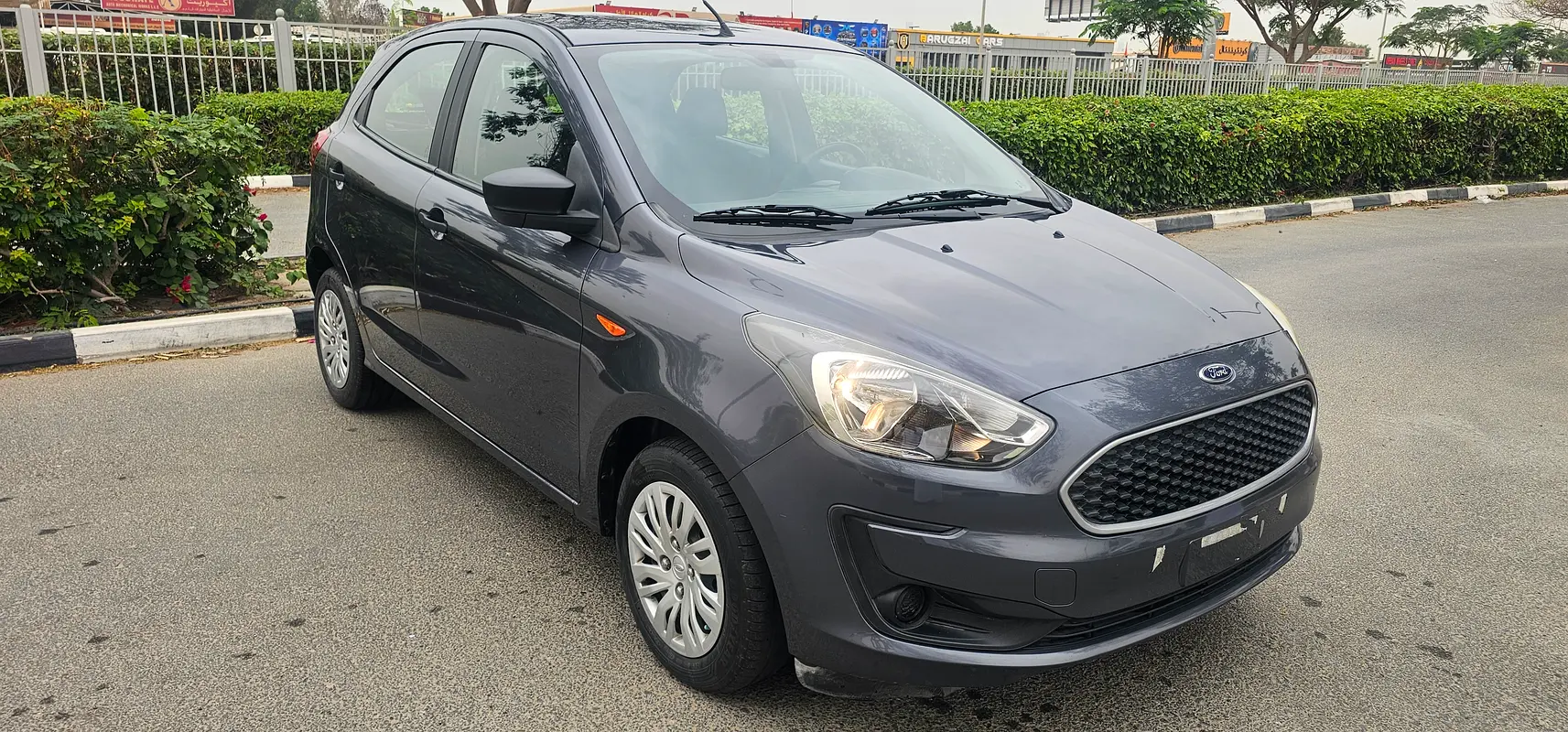 Ford Figo 2019 — photo 1 of 10