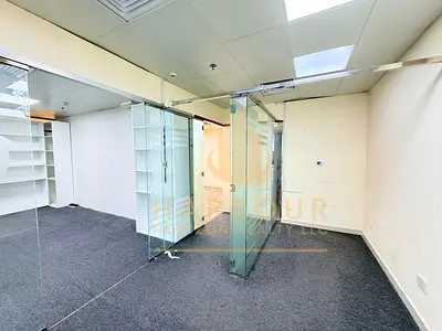 Fitted Office W Glass Partation Ready To Move