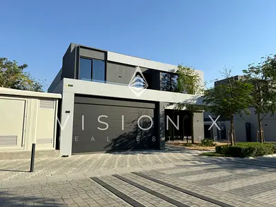 Spacious & Bright | Brand New Villa | Ready Now