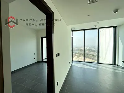 High Floor | Downtown View | Multiple Cheques