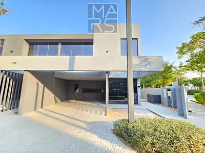 Corner 4bhk | luxury | Specious| best location| Ready move