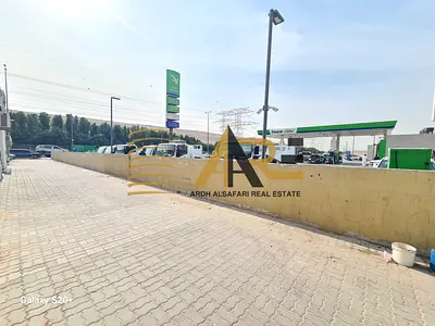 Spacious warehouse for storage in industrial area 17