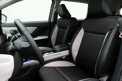 Toyota Veloz GX, миниатюра 10