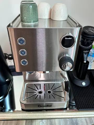 ماكينة قهوة جيميلاي CRM3007L للبيع