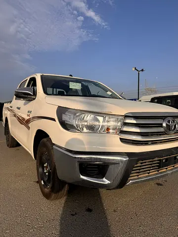 TOYOTA HILUX 2.4L DIESEL D/C  2026 MODEL GCC SPECS EXPORT PRICE