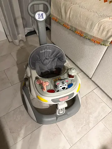 Baby walker - brand NEW, never used, clean