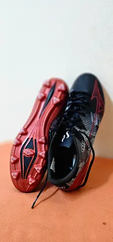 Mizuno Football Shoes/Boots/Cleats