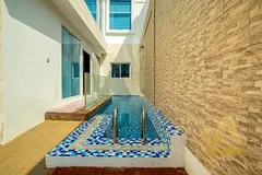 Private pool | Luxury Finishing | Prime Location
