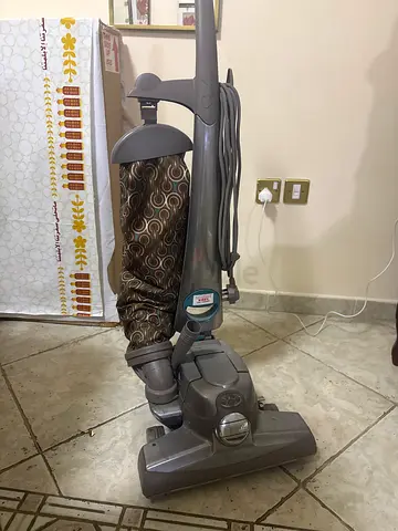 Upright vacuum cleaner - working condition