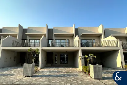 3 Beds | Family Townhouse | Prime Location