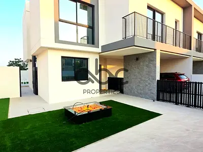 Single Row | Brand New | Vacant | Prime Location