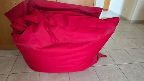 Large Red Bean Bag Chair (like Fat boy) - Excellent Condition