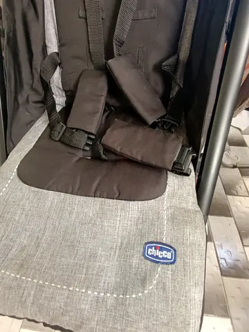 Chicco trolly price negotiable just text me