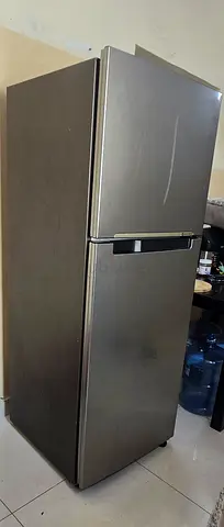 Stainless steel 2-door refrigerator (top freezer) - working 0581043708