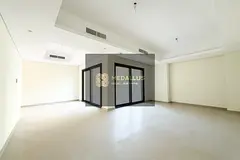 5BHK-PREMIUM UNIT-STRATEGIC LOCATION-HIGH ROI- RESALE DEAL