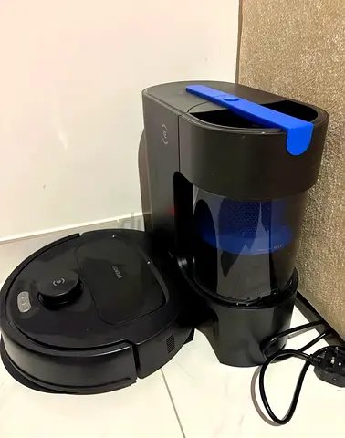 Robot Vacuum Cleaner with Dustbin