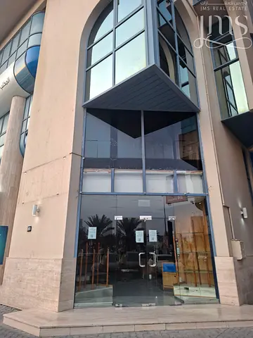 Prime Shop for Lease – Road facing, with Mezzanine