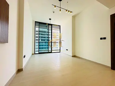 Luxurious 1 BHK | Fully fitted kitchen | Ready to move