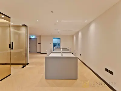 Ready To Move In | Prime Location | Fully Fitted