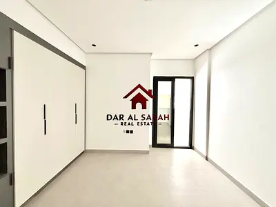 2MASTER BEDROOM WITH WADROBES/2HUGE balconies/