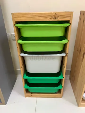 Wooden storage unit with 5 plastic bins (green/white)