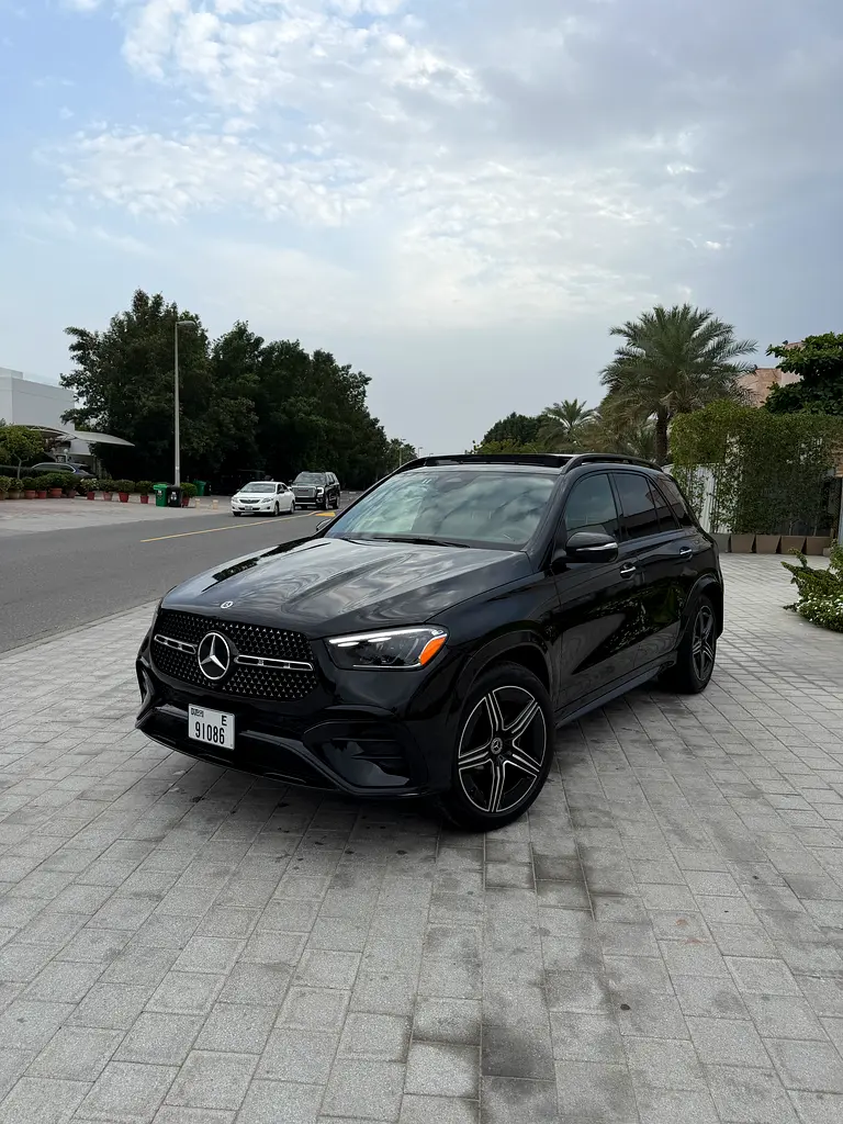Mercedes-Benz GLE-Class 2025 — photo 1 of 17