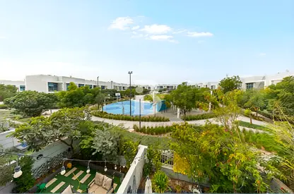 UPGRADED | VASTU | ON THE PARK | BEST DEAL