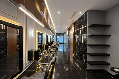 NO KEY MONEY | LAGOON VIEW | FULLY FITTED SALOON