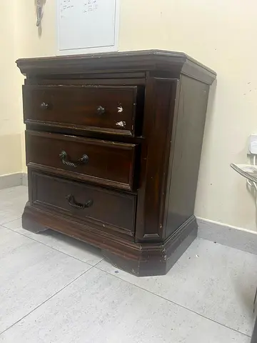 Dark wood 3-drawer bedside nightstand (used)