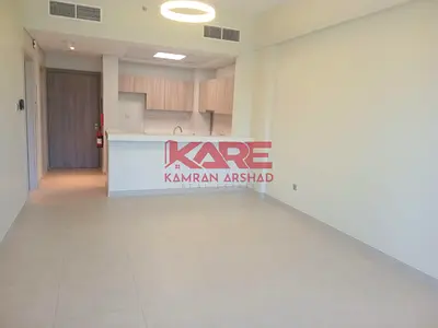 Elegant 1BR Excellent Condition Ready to Move