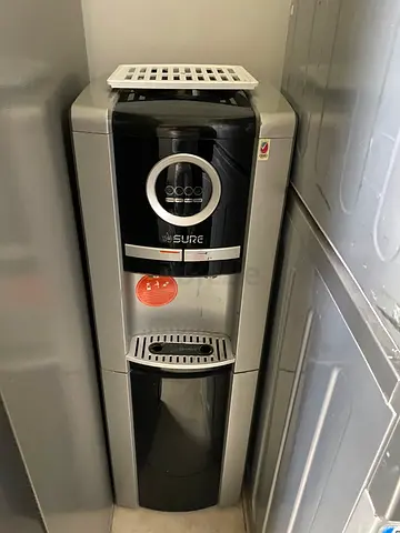 Hot  Cold Water Dispenser Cooler - Used, Working