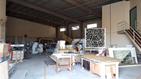 🏭 مستودع للإيجار | زاوية + ميزانين + كهرباء 100KW في أم الثعوب 🌟