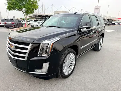 Cadillac Escalade Premium Luxury 2017 - GCC Specs - Pristine Condition