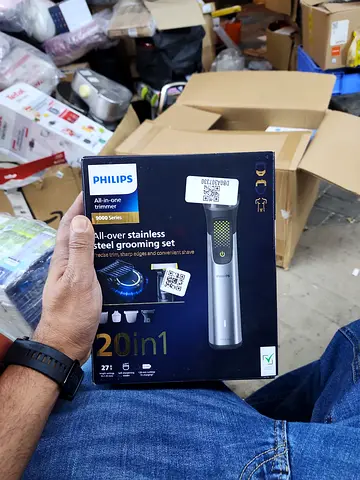 Philips 20-in-1 Stainless Steel Grooming Kit - Brand New in Box